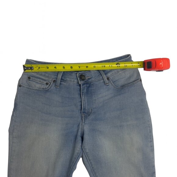 Levi's Mid Rise Slim Jeans Bold Curve Light Wash Size 6 Women's EUC - Picture 3 of 9